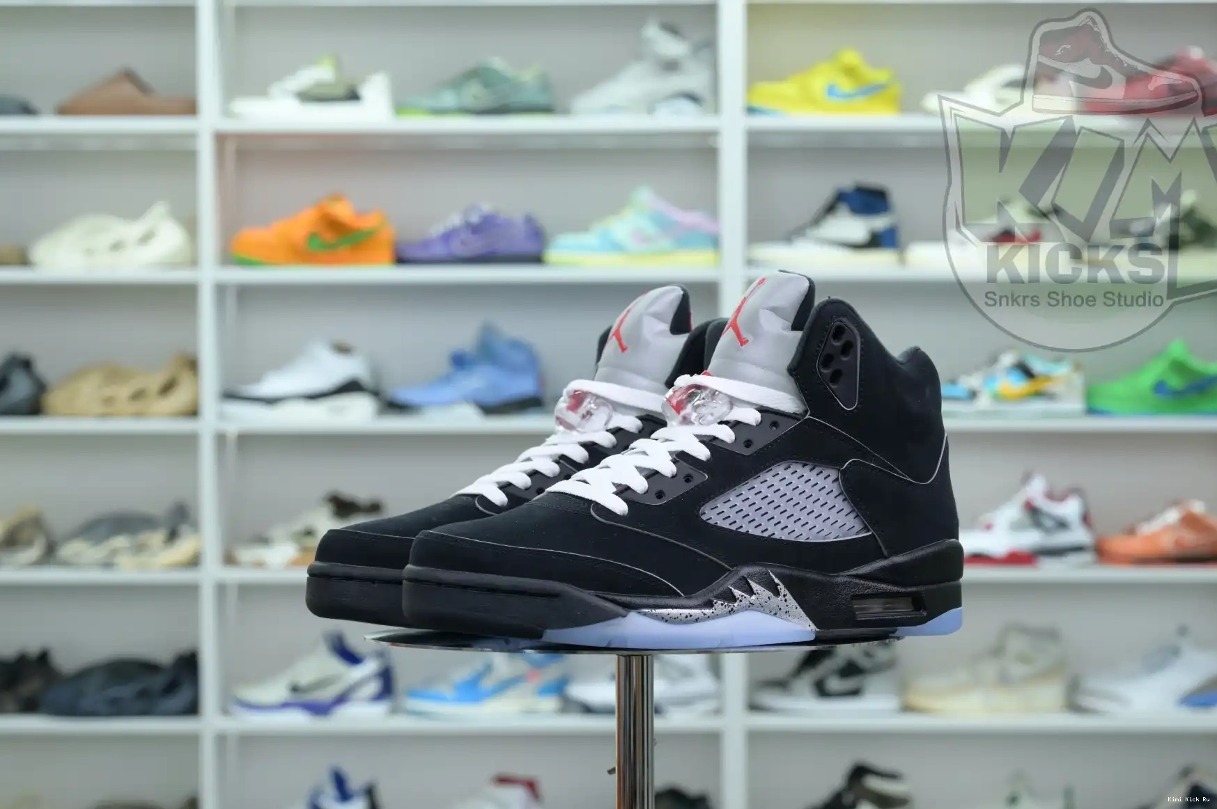 Jordan REIMAGINED” 5“BLACK Air Kimikick Jordan METALLIC 0524